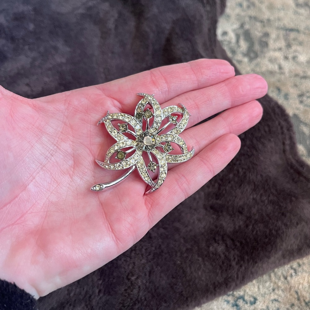 Vintage 1966 Sarah Coventry Silver and Green Evening Star Brooch